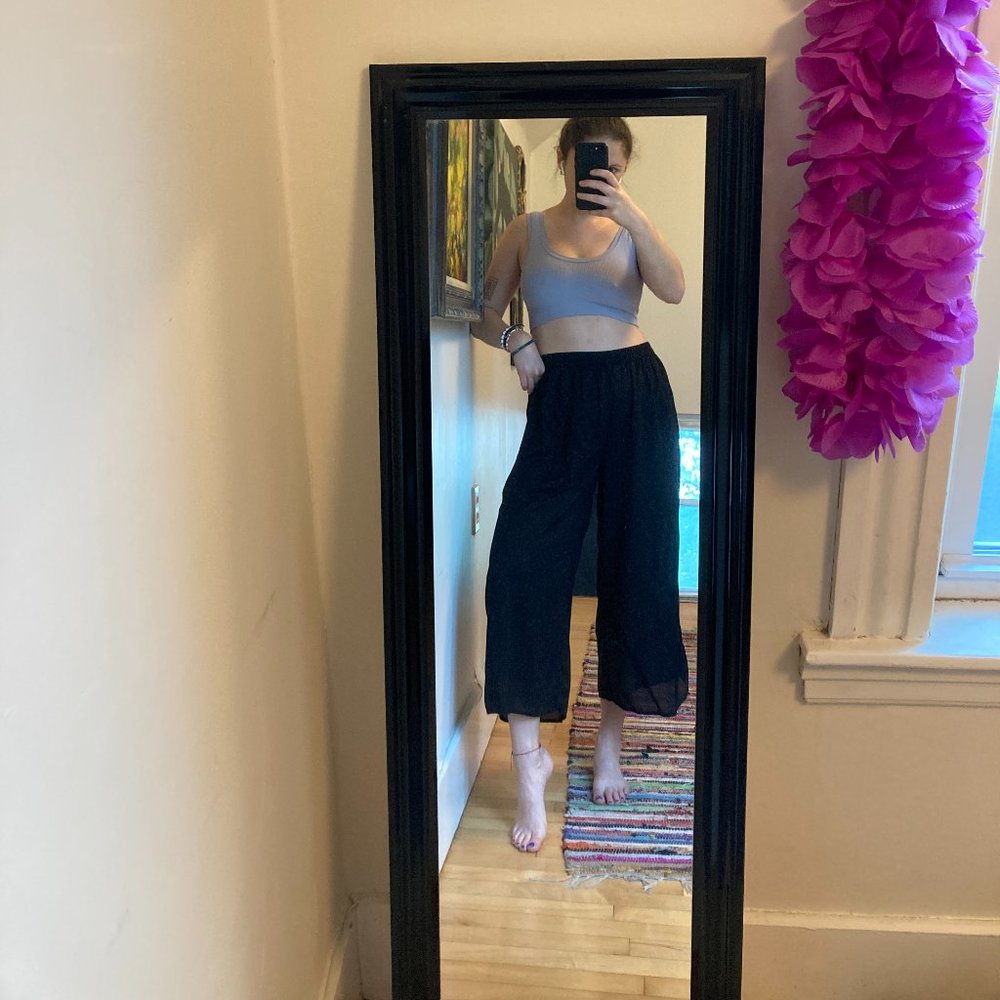 Light-Weight Black Gaucho Pants